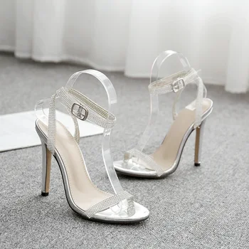 Summer sexy nightclub wind comfortable versatile breathable fashion transparent belt ladies trend hip hop high heel sandalsmujer
Summer sexy nightclub wind comfortable versatile breathable fashion transparent belt ladies trend hip hop high heel sandalsmujer