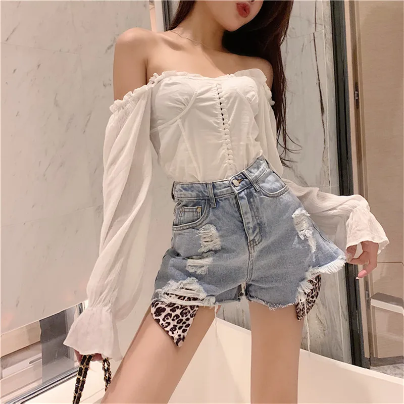 Real shot 2020 new fashion high-waist stitching denim shorts A word hole wide leg pants women 
Real shot 2020 new fashion high-waist stitching denim shorts A word hole wide leg pants women
