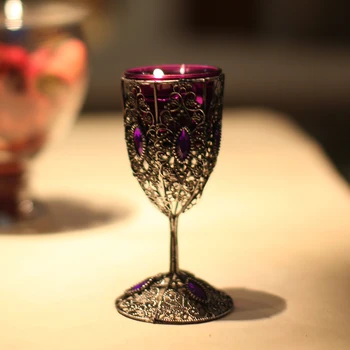 Metal Small Candlestick Vintage Wine Glass Candlestick Romantic Candlelight Porta Velas Decoraci N Del Hogar Candlestick DD60ZT
Metal Small Candlestick Vintage Wine Glass Candlestick Romantic Candlelight Porta Velas Decoraci N Del Hogar Candlestick DD60ZT