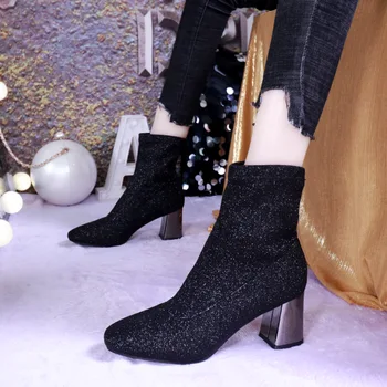 Women's Boots Semi-High Heeled Short Tube New Style All-match Fashion Chunky Heel Suede Socks Boots Women's Short Boots
Women's Boots Semi-High Heeled Short Tube New Style All-match Fashion Chunky Heel Suede Socks Boots Women's Short Boots