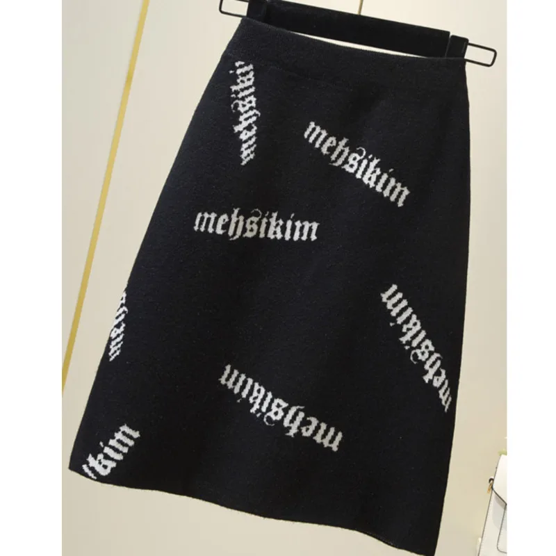 2020 Autumn New Retro Women's High Waist All-match Belt Design Short Denim Wash Skirt Solid Plus Size A Line Chic Denim Skirt
2020 Autumn New Retro Women's High Waist All-match Belt Design Short Denim Wash Skirt Solid Plus Size A Line Chic Denim Skirt