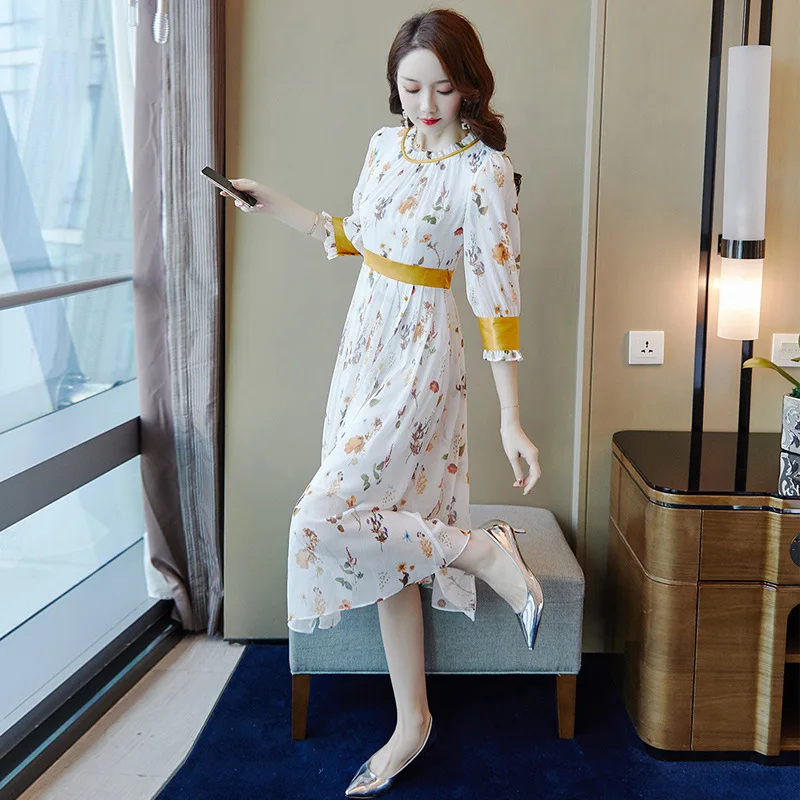 2019 autumn new Korean floral chiffon slim slimming women's long temperament fashion small fragrance dress Zippers A-Line
2019 autumn new Korean floral chiffon slim slimming women's long temperament fashion small fragrance dress Zippers A-Line