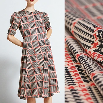 138CM 16MM Black Orange Geometry Print Anti-wrinkled Silk Fabric for Summer Dress Blouse Skirt Shirt Pants E1304
138CM 16MM Black Orange Geometry Print Anti-wrinkled Silk Fabric for Summer Dress Blouse Skirt Shirt Pants E1304