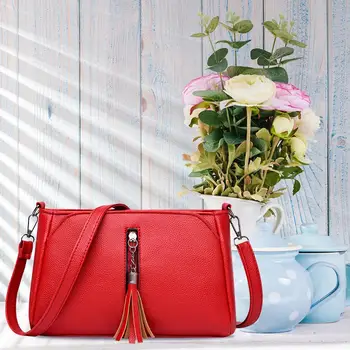 Small Zipper Top-handle Bags Women Simple PU Leather Travel Shoulder Handbags Ladies Tassel Solid Daily Shopping Bag
Small Zipper Top-handle Bags Women Simple PU Leather Travel Shoulder Handbags Ladies Tassel Solid Daily Shopping Bag