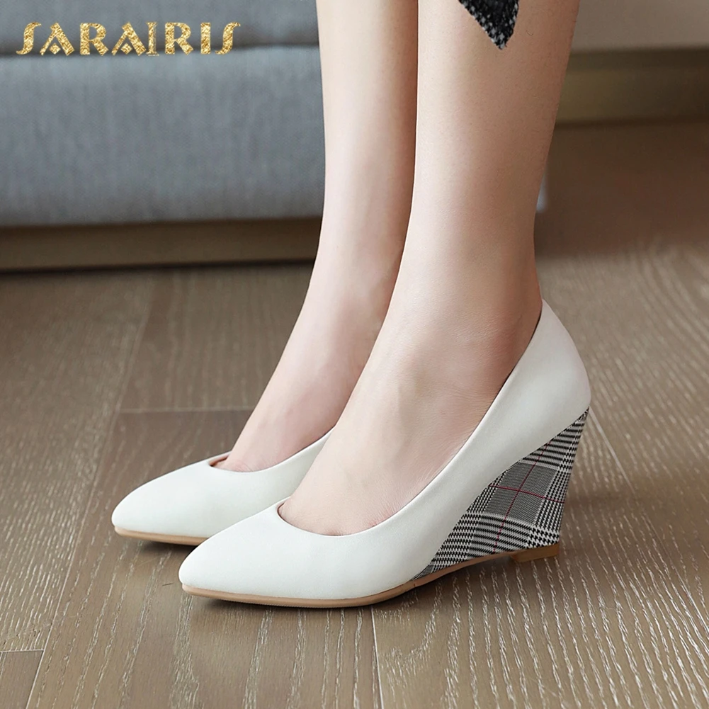 Sarairis 2020 New Arrivals Wedge High Heels Slip On Spring Pumps Woman Shoes Pointed Toe Black White Shoes Women Pumps
Sarairis 2020 New Arrivals Wedge High Heels Slip On Spring Pumps Woman Shoes Pointed Toe Black White Shoes Women Pumps