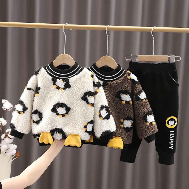 Акция комплект детской одежды из бархатной ткани для малышей осенне-зимняя
