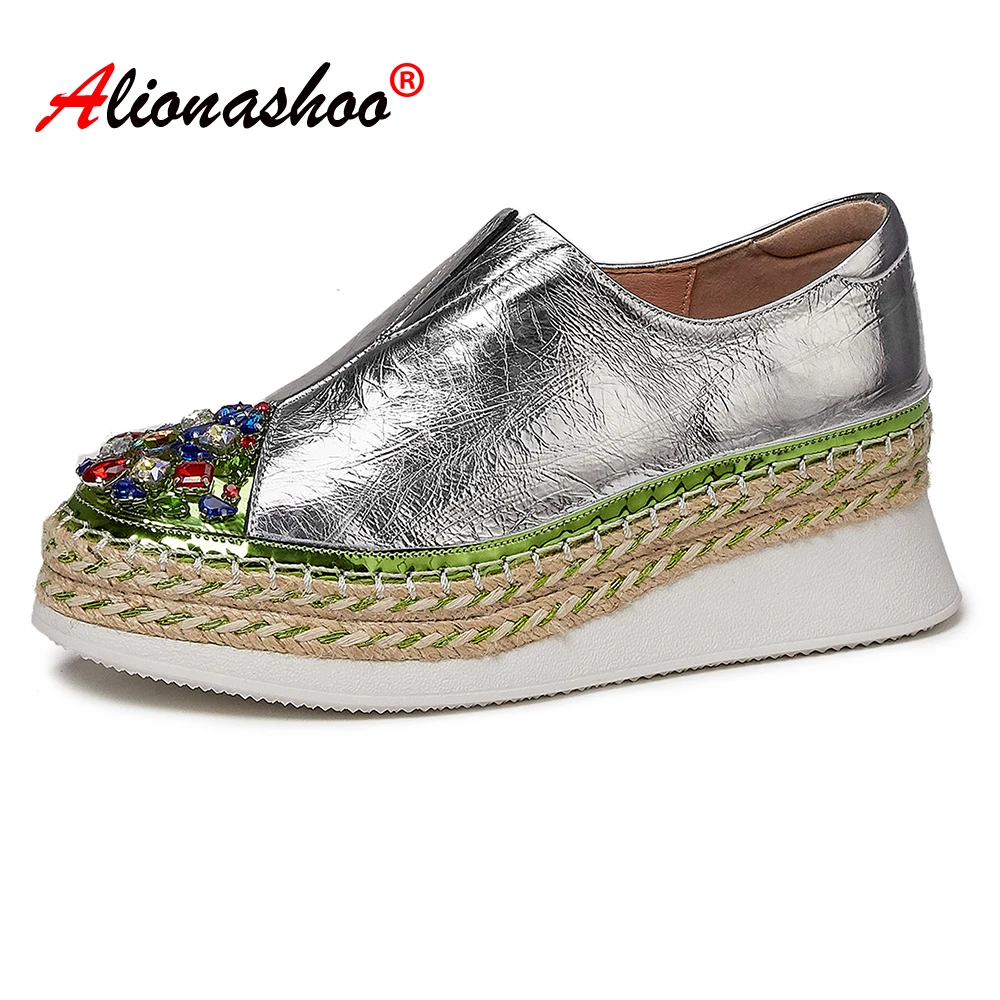 2020 Spring Women Flat Shoes Wedge Platform Sneakers Crystal Slip-on Casual Shoes women loafers Chaussures femme gold silver
2020 Spring Women Flat Shoes Wedge Platform Sneakers Crystal Slip-on Casual Shoes women loafers Chaussures femme gold silver