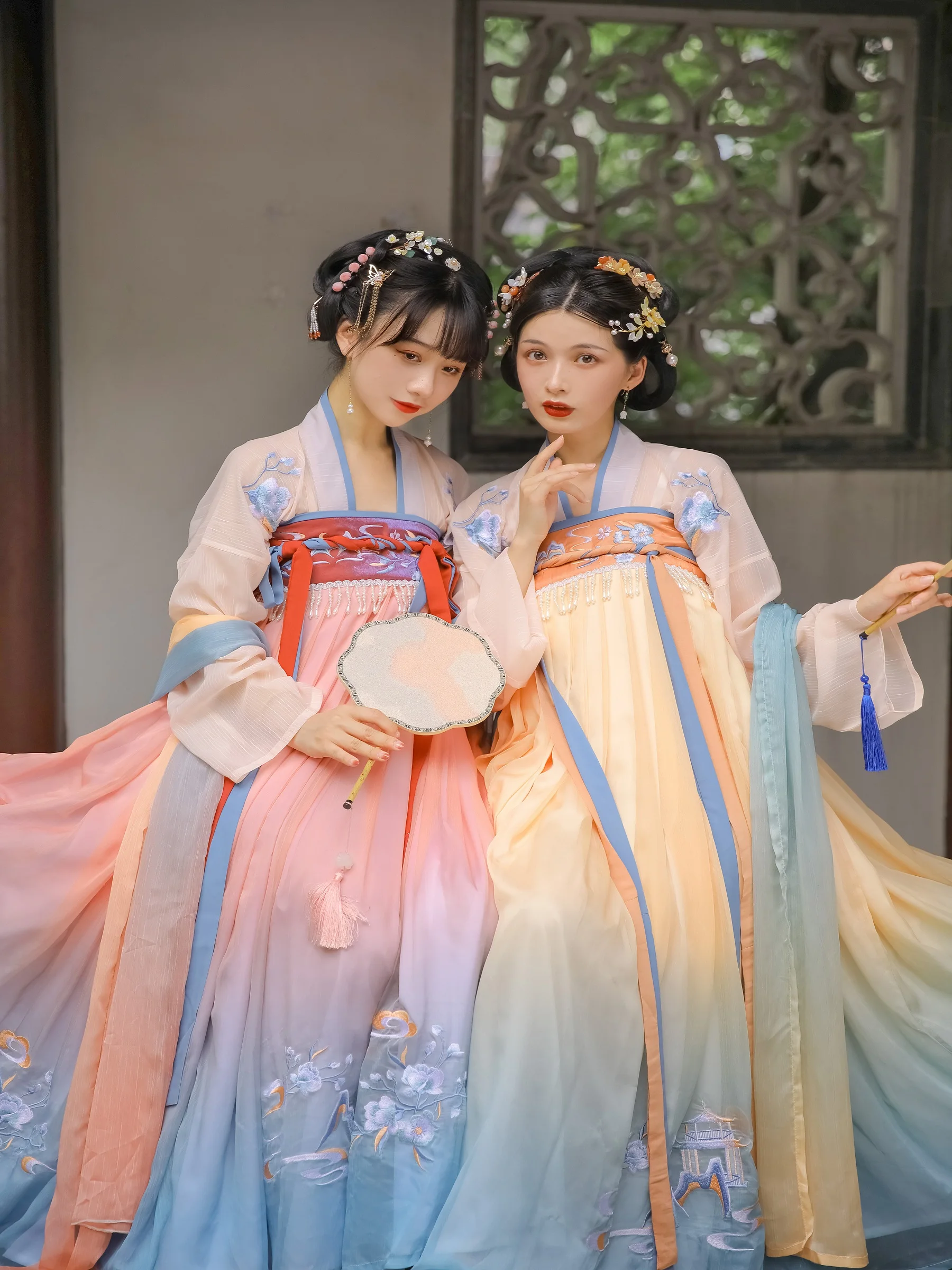 XinHuaEase Hanfu Women's Chinese Style Traditional Gradient Dresses Tang Suit Vintage Ancient Female Folk Costume Girl Cosplay
XinHuaEase Hanfu Women's Chinese Style Traditional Gradient Dresses Tang Suit Vintage Ancient Female Folk Costume Girl Cosplay