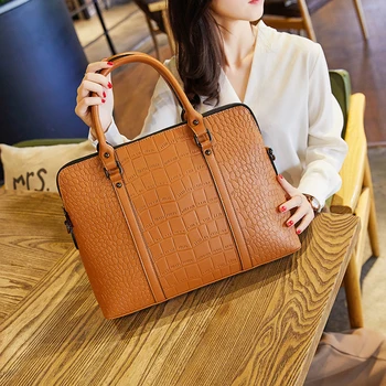 Women's Business Briefcase Office Travel Messenger Tote Female Computer Work Bag Business Trip File Package Laptop Bag 14 inch
Women's Business Briefcase Office Travel Messenger Tote Female Computer Work Bag Business Trip File Package Laptop Bag 14 inch