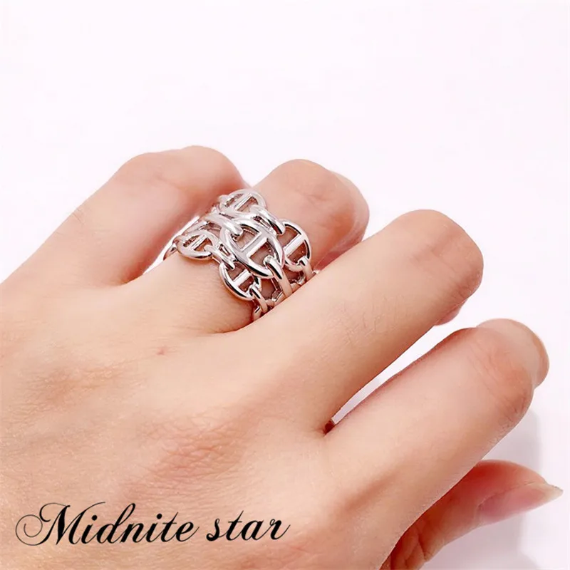 2020 Classic pig nose C type open single layer three layer Copper plated gold ring brand elegant and simple ring gift party
2020 Classic pig nose C type open single layer three layer Copper plated gold ring brand elegant and simple ring gift party