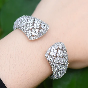 missvikki Luxury New Elegant Noble Open Bangle For Women Wedding Baguette Arabia Bangle Bridal brincos para as mulheres 2020 
missvikki Luxury New Elegant Noble Open Bangle For Women Wedding Baguette Arabia Bangle Bridal brincos para as mulheres 2020