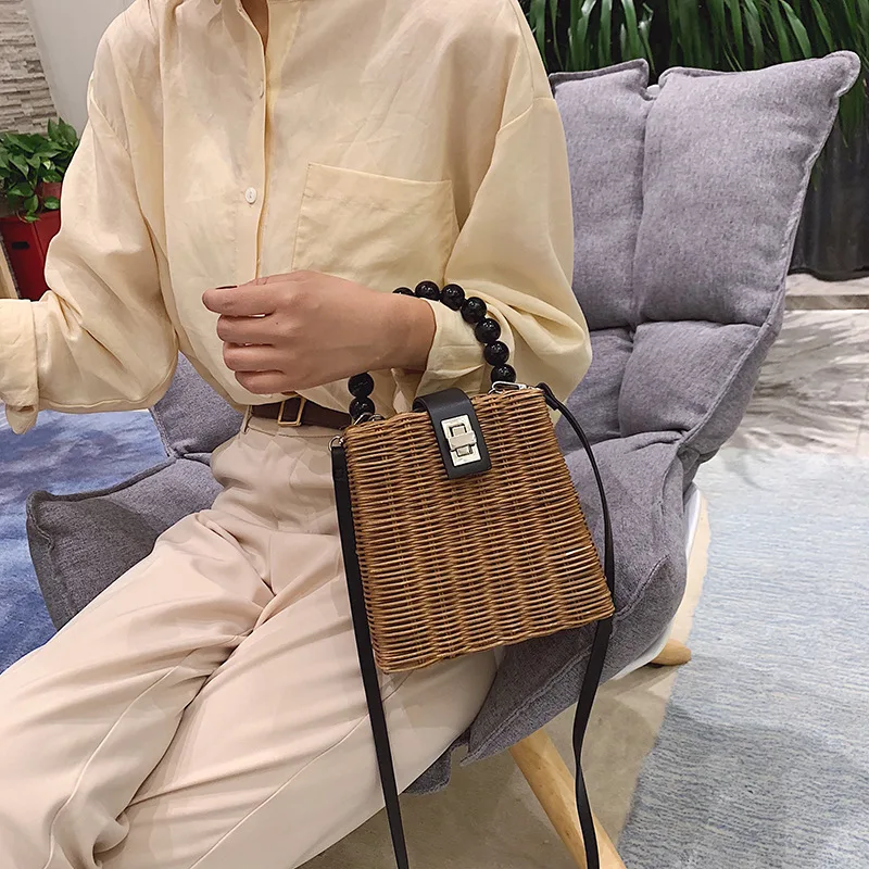 Shangxin Baonu Summer 2019 New Straw-woven Buddhist Bead Slanting Bag Net Red Ladder Handbag Knitting Bag
Shangxin Baonu Summer 2019 New Straw-woven Buddhist Bead Slanting Bag Net Red Ladder Handbag Knitting Bag