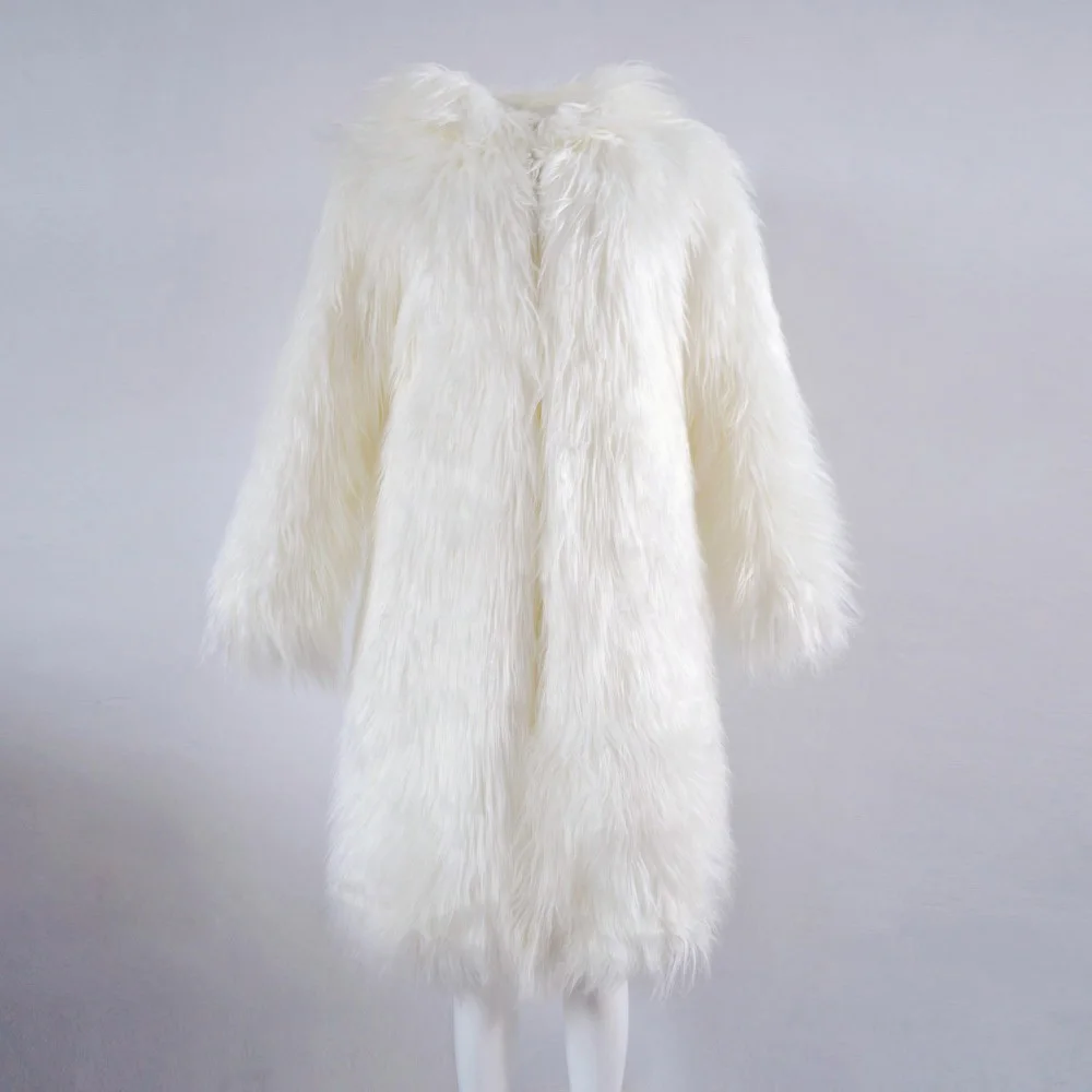 Faux Fur Round Neck Women Coat Long Sleeve Autumn Winter Warm Female Outerwear Pure Color Long Style Hooded Overcoat
Faux Fur Round Neck Women Coat Long Sleeve Autumn Winter Warm Female Outerwear Pure Color Long Style Hooded Overcoat