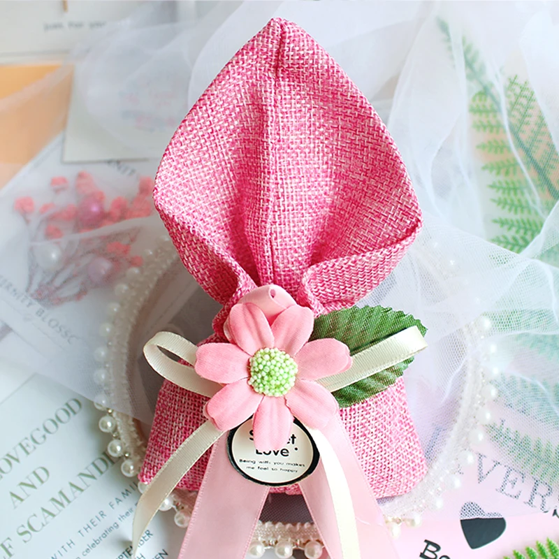 30pcs Linen bag Wedding Candy Box Rose gift bags baby shower girl boy packaging gift boxes Bonbonniere Event Party Supplies
30pcs Linen bag Wedding Candy Box Rose gift bags baby shower girl boy packaging gift boxes Bonbonniere Event Party Supplies