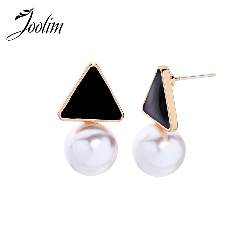 Joolim Simple Triangle Black Green Pearl Dangle Earring Korean Earring 
Joolim Simple Triangle Black Green Pearl Dangle Earring Korean Earring