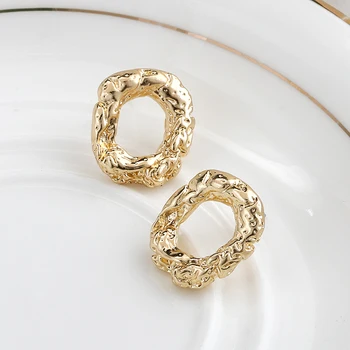 AENSOA 2020 Simple New Gold Color Metal Geometric Square Small Stud Earrings for Women Irregular Exquisite Earring Party Jewelry
AENSOA 2020 Simple New Gold Color Metal Geometric Square Small Stud Earrings for Women Irregular Exquisite Earring Party Jewelry