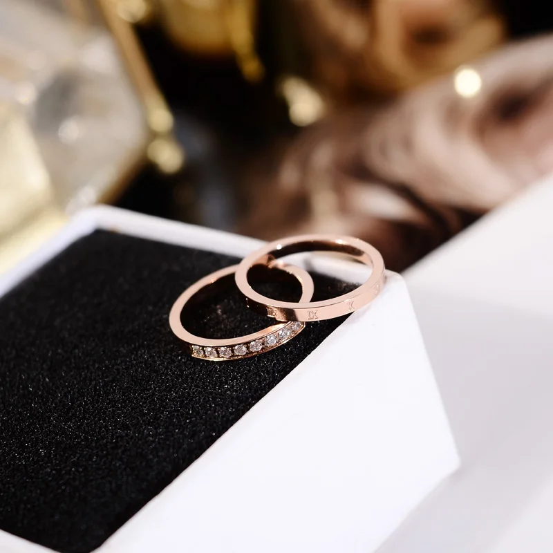 YUN RUO 2 In 1 Roman Number Ring Set Rose Gold Color Fashion Titanium Steel Jewelry Birthday Gift Woman Never Fade Drop Shipping
YUN RUO 2 In 1 Roman Number Ring Set Rose Gold Color Fashion Titanium Steel Jewelry Birthday Gift Woman Never Fade Drop Shipping
