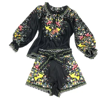 Ladies 2 Pieces Set 2020 Spring Summer Peacock Floral Embroidery Long Sleeve Linen Blouses Tops and High Waist Shorts
Ladies 2 Pieces Set 2020 Spring Summer Peacock Floral Embroidery Long Sleeve Linen Blouses Tops and High Waist Shorts