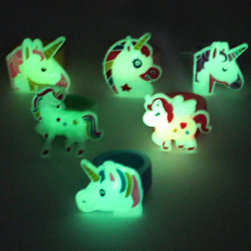 Night Light Unicorn Ring Children Cartoon Luminous Ring PVC Soft Silcone Rings Hand Jewelry Party Small Gifts
Night Light Unicorn Ring Children Cartoon Luminous Ring PVC Soft Silcone Rings Hand Jewelry Party Small Gifts