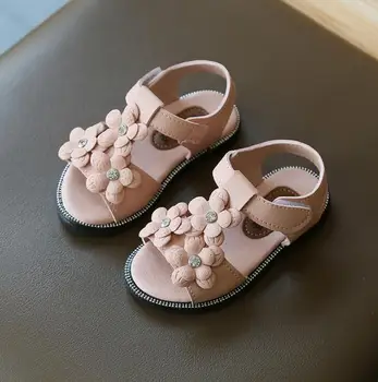 Summer Girls Sandals New Korean Female Baby Princess Diamond open-toed Sandals non-slip Shoes Bright Skin Girls
Summer Girls Sandals New Korean Female Baby Princess Diamond open-toed Sandals non-slip Shoes Bright Skin Girls