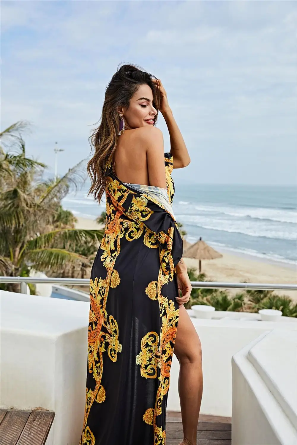 Sexy Deep V One-piece Swimsuit + Phi Lady Summer Exquisite Pattern Brazilian Beach Women's Large Size Brand Swimwear
Sexy Deep V One-piece Swimsuit + Phi Lady Summer Exquisite Pattern Brazilian Beach Women's Large Size Brand Swimwear