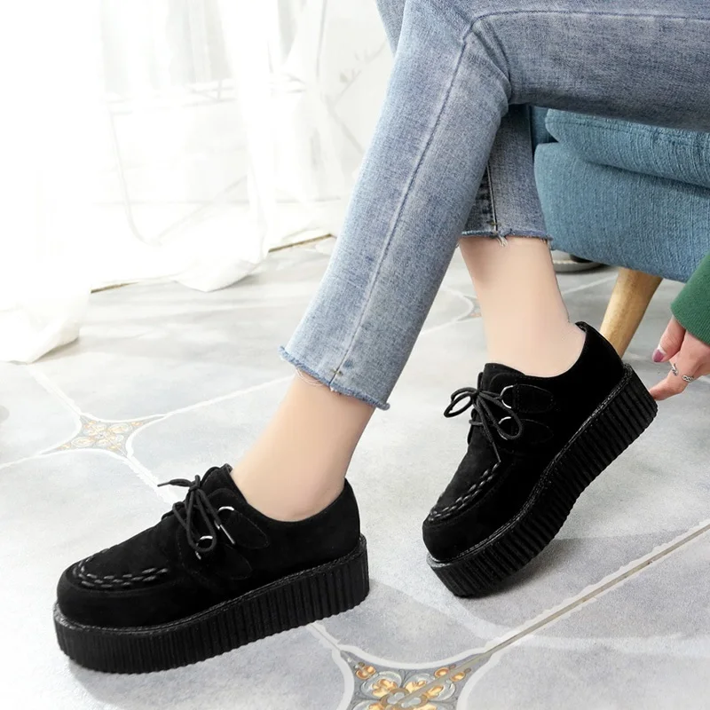 Plus Size Creepers Shoes Women Flats Platform Shoes 2019 New Lace-up Round Toe Woman Casual Shoes Solid Female Shoes
Plus Size Creepers Shoes Women Flats Platform Shoes 2019 New Lace-up Round Toe Woman Casual Shoes Solid Female Shoes