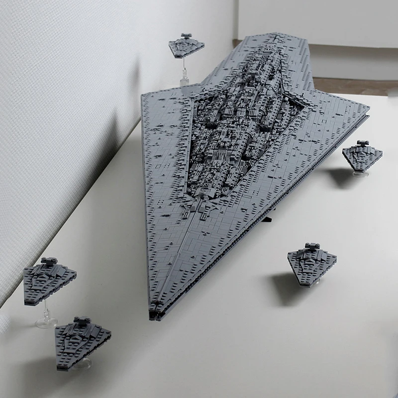 

MOC Series Star Wars Executor Class Star Dreadnought Ship 7284pcs Building Blocks Toys For Children Starwars Sets