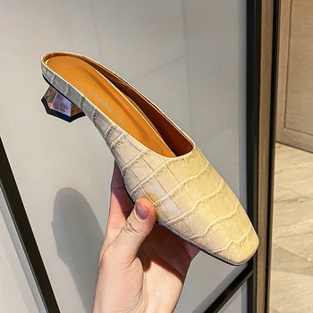 Classic Design Cool Summer Sandals strange style For Women Concise med Heels Pumps 2020 Wedding Casual House Shoes Woman
Classic Design Cool Summer Sandals strange style For Women Concise med Heels Pumps 2020 Wedding Casual House Shoes Woman