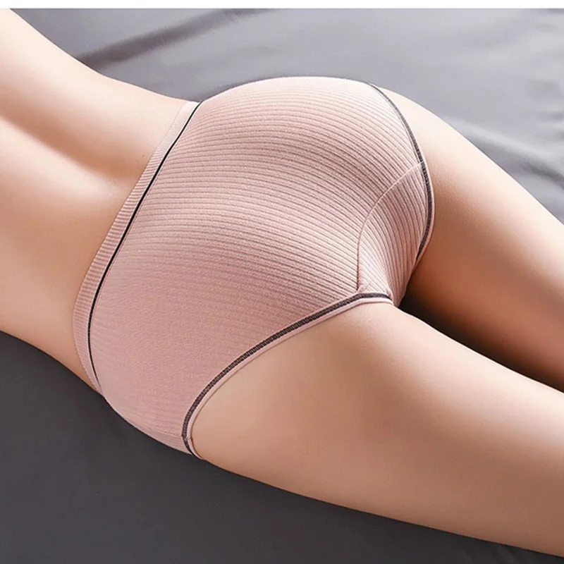003 new style comfortable ultimate temptation hollow out sexy lace traceless transparent mid waist women's briefs modal cotton
003 new style comfortable ultimate temptation hollow out sexy lace traceless transparent mid waist women's briefs modal cotton