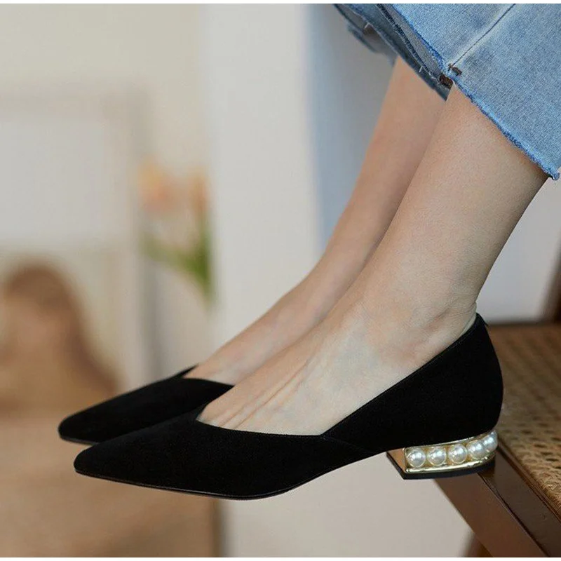 New Fashion Leather Pearls Heels Shoes Women Casual Office Pumps Low Heel Pointed Toe V Mouth Slip On Work Shoes
New Fashion Leather Pearls Heels Shoes Women Casual Office Pumps Low Heel Pointed Toe V Mouth Slip On Work Shoes