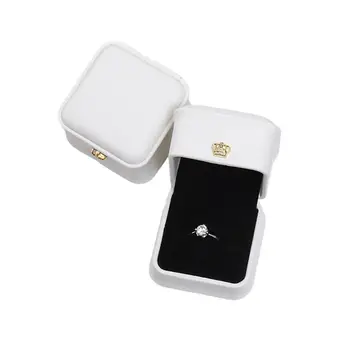Multifunction Leather Jewelry Storage Box with Crown Buckle Display Bearer Case 
Multifunction Leather Jewelry Storage Box with Crown Buckle Display Bearer Case