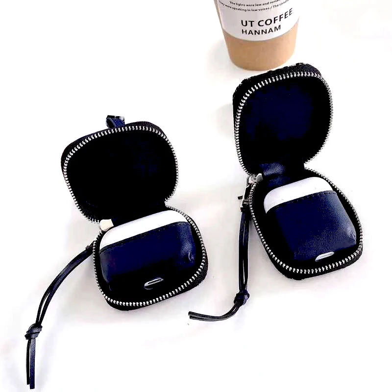 Luxury Brand Christian D Earphone Case for Apple Airpods 1 2 Pro Embroidery Couple Earphone box girls woman 2020 Hot A021
Luxury Brand Christian D Earphone Case for Apple Airpods 1 2 Pro Embroidery Couple Earphone box girls woman 2020 Hot A021