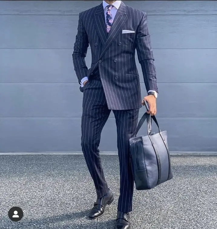 2020 Chalk Stripe Men Suit Custom Made Navy Blue Mens Striped Suit Tailored Double Breasted Men Suits 
2020 Chalk Stripe Men Suit Custom Made Navy Blue Mens Striped Suit Tailored Double Breasted Men Suits