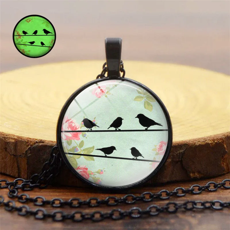 Hot Sale Bird and Rose Pattern Luminous Time Gem Necklace Women Fashion Glowing Long Sweater Chain Jewelry for Party Gift
Hot Sale Bird and Rose Pattern Luminous Time Gem Necklace Women Fashion Glowing Long Sweater Chain Jewelry for Party Gift