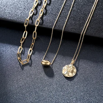2020 European American Fashion Personality Popular Environmental Protection Copper Pendant Three-layer Plating Process Necklace
2020 European American Fashion Personality Popular Environmental Protection Copper Pendant Three-layer Plating Process Necklace