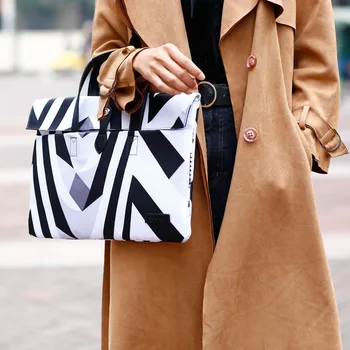 14/15.4-inch Ladies'Hand-held for Apple Laptop Bag 15.6-inch Hand-held Business Portable Computer Bag A4 Paper and Folder
14/15.4-inch Ladies'Hand-held for Apple Laptop Bag 15.6-inch Hand-held Business Portable Computer Bag A4 Paper and Folder