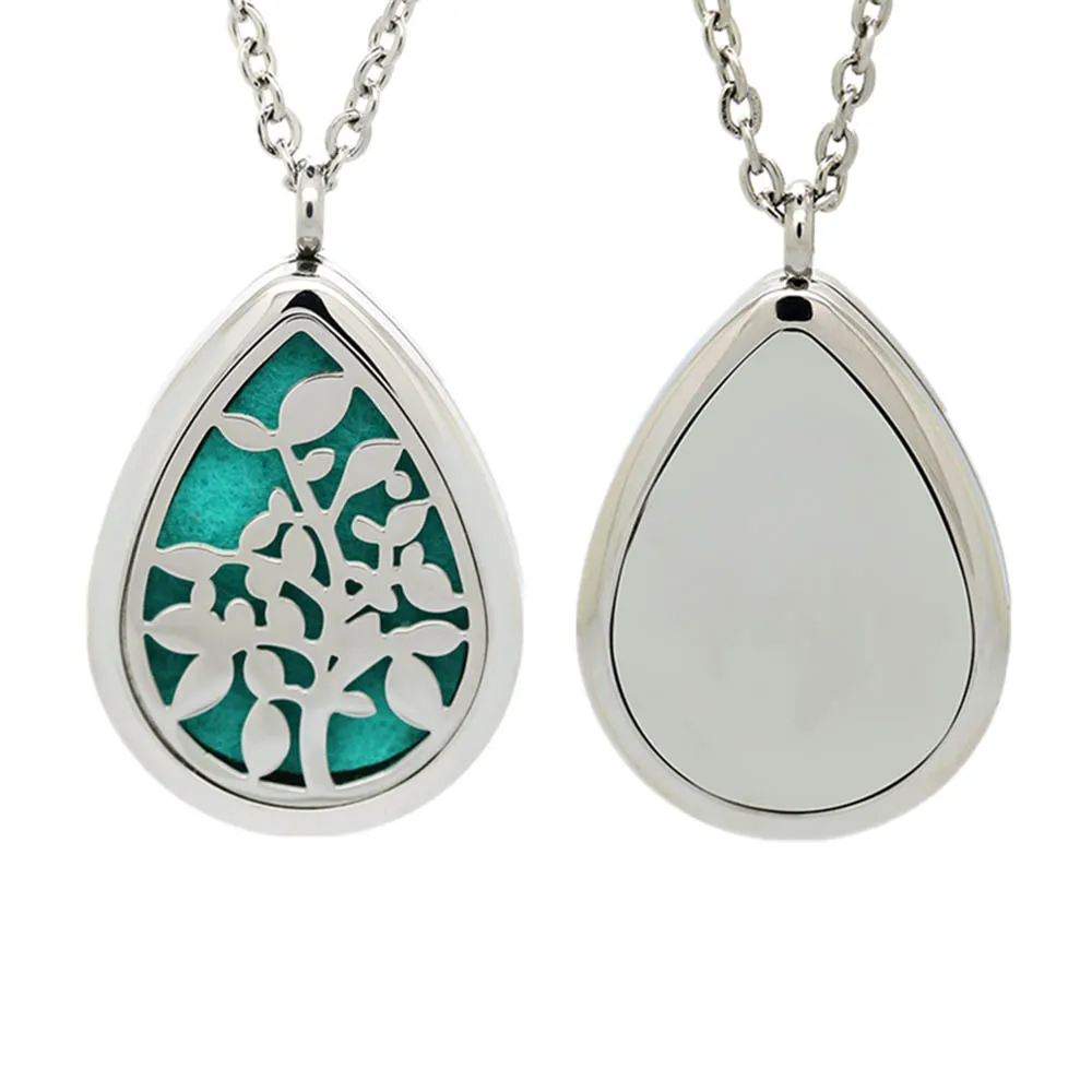 pendant necklace