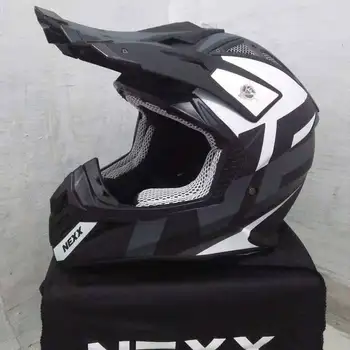 Super-Cool Motorcycle Off-road Helmet ATV Dirt Bike Helmet MTB Downhill racing Helmet capacetes racing mountain beautiful 
Super-Cool Motorcycle Off-road Helmet ATV Dirt Bike Helmet MTB Downhill racing Helmet capacetes racing mountain beautiful