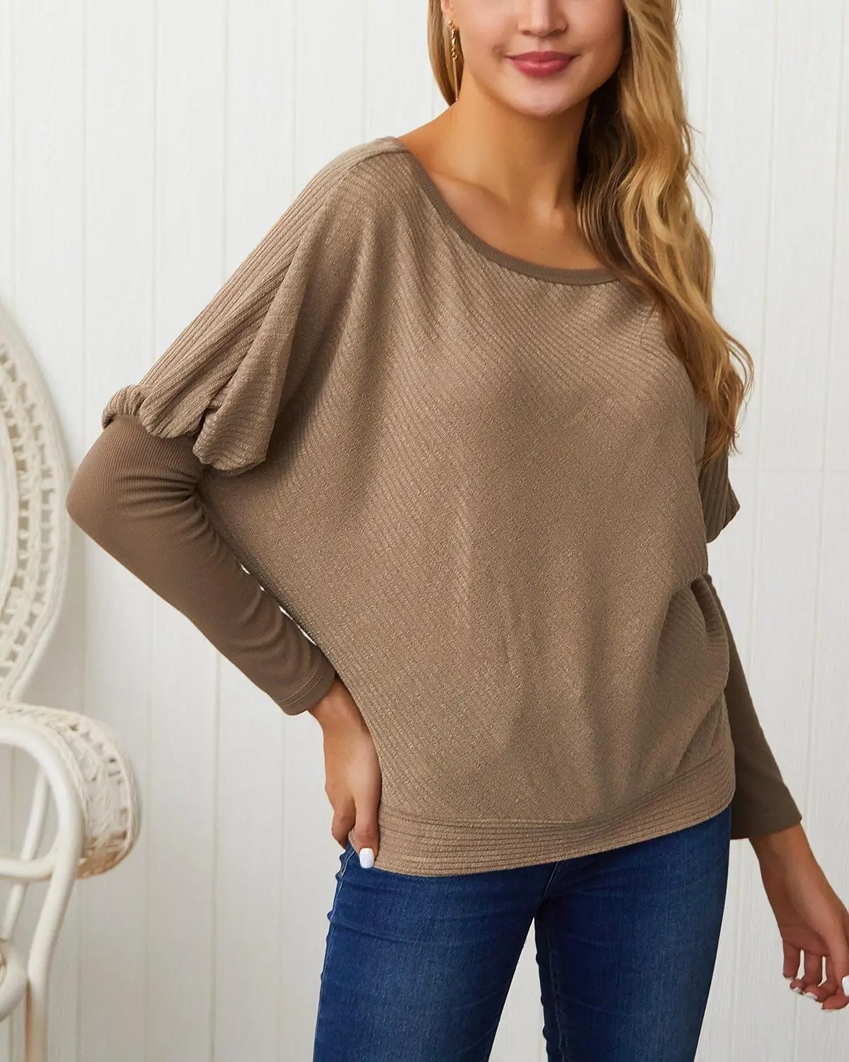 sweater women 2019 new Spring/Autumn/winter Fashion Sexy Dew shoulder long Batwing Sleeve knitting Sweater Solid women clothing
sweater women 2019 new Spring/Autumn/winter Fashion Sexy Dew shoulder long Batwing Sleeve knitting Sweater Solid women clothing