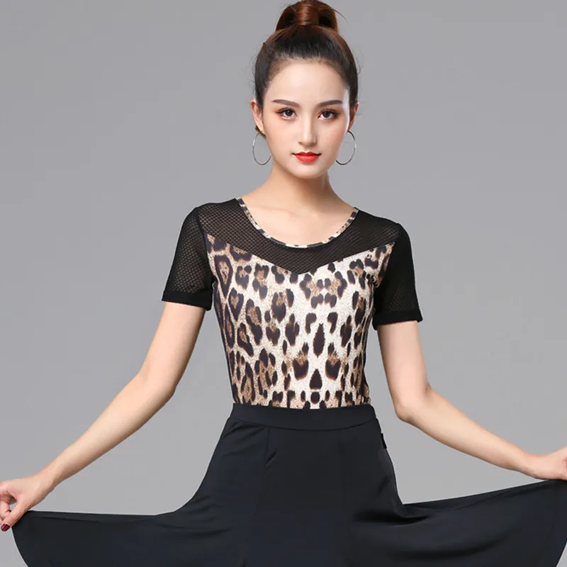 Leopard Print Latin Dance Top Women 2020 New Spring Summer Sexy Hollow Out Patchwork Latin Dance Dress Ballroom Performance Wear
Leopard Print Latin Dance Top Women 2020 New Spring Summer Sexy Hollow Out Patchwork Latin Dance Dress Ballroom Performance Wear