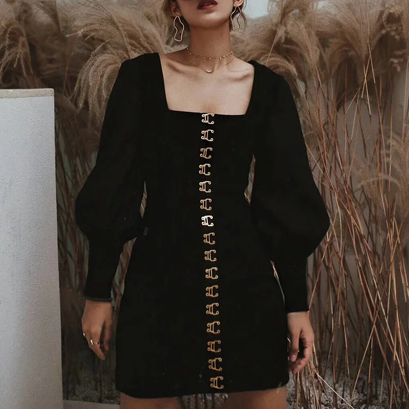 Vintage Long Puff Sleeve Black Velvet Dress Woman 2019 Autumn And Winter High Quality Metal Buckle Compact Casual Short Dresses
Vintage Long Puff Sleeve Black Velvet Dress Woman 2019 Autumn And Winter High Quality Metal Buckle Compact Casual Short Dresses