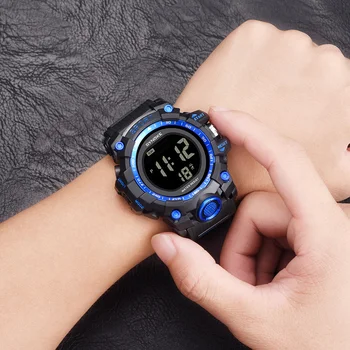 SYNOKE Men Digital Watch Outdoor Sport Luminous Men Electronic Watch Week Date Display Waterproof Alarm Clock Relogio Masculino
SYNOKE Men Digital Watch Outdoor Sport Luminous Men Electronic Watch Week Date Display Waterproof Alarm Clock Relogio Masculino