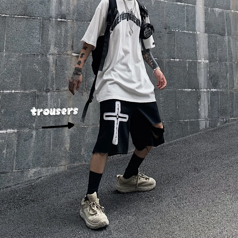 Designer Cross Print Shorts Ripped Sweatpants Cotton Dark Gothic Shorts for Mens High Streetwear Loose Essentials Grey Shorts
Designer Cross Print Shorts Ripped Sweatpants Cotton Dark Gothic Shorts for Mens High Streetwear Loose Essentials Grey Shorts