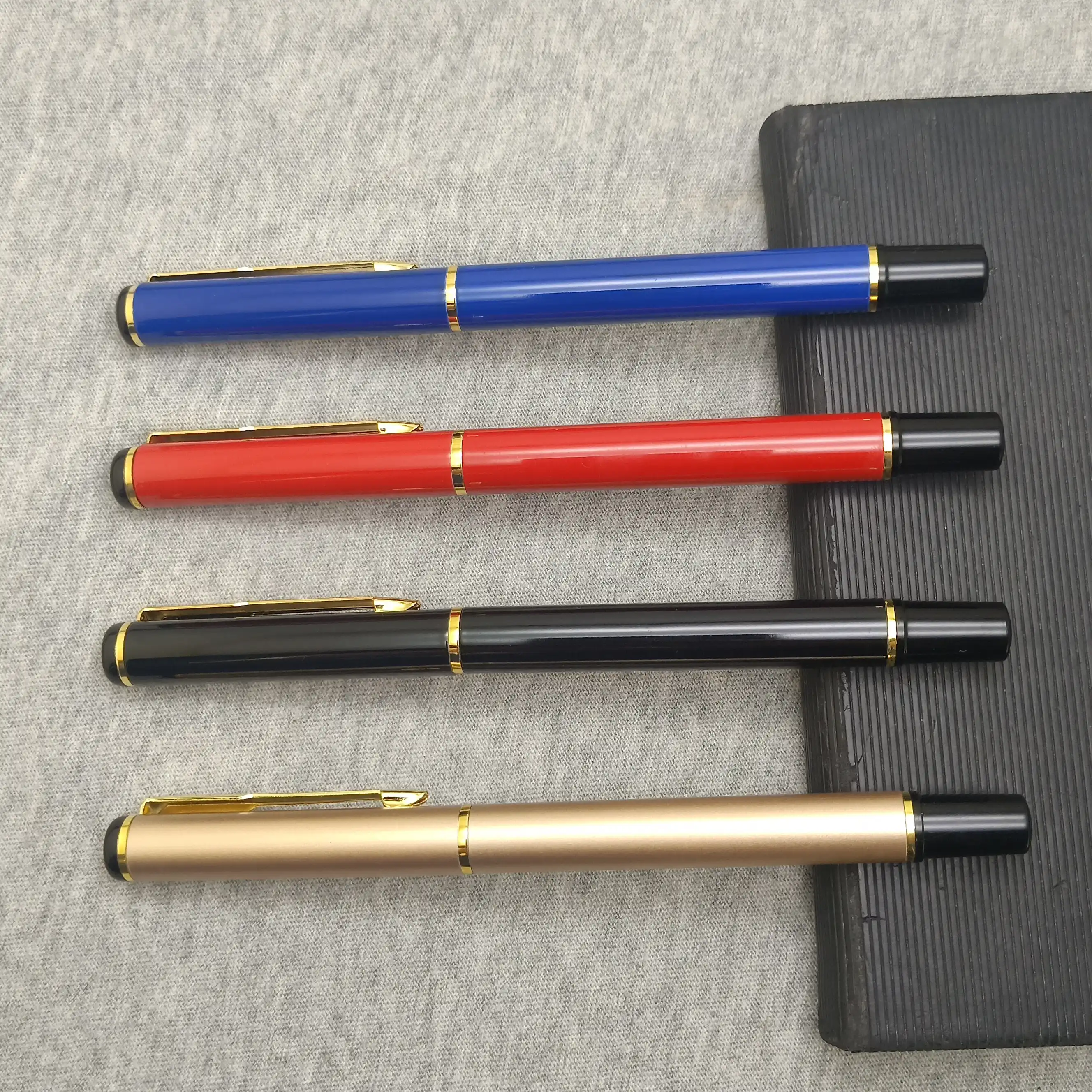 bride and groom wedding favors colorful metal ballpoint pens