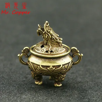 Antique Copper Tripod Incense Burner with Dragon Head Cover Brass Caldron Censer Chinese Pattern Incense Holder Home Desk Decor
Antique Copper Tripod Incense Burner with Dragon Head Cover Brass Caldron Censer Chinese Pattern Incense Holder Home Desk Decor