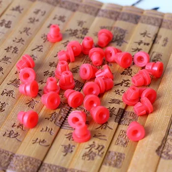 100pcs tattoo accessories Silicone Tatoo Needle Pad Triangle Type Mounted For Tattoos Machine Equipment Supplies Professional
100pcs tattoo accessories Silicone Tatoo Needle Pad Triangle Type Mounted For Tattoos Machine Equipment Supplies Professional