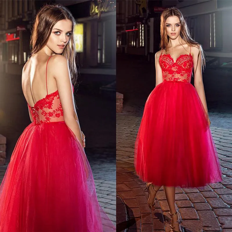 

Red Tulle Tea Length Short Prom Dresses Spaghetti Sweetheart Lace Sexy Back Cocktail vestidos de noche A Line Homecoming Dress