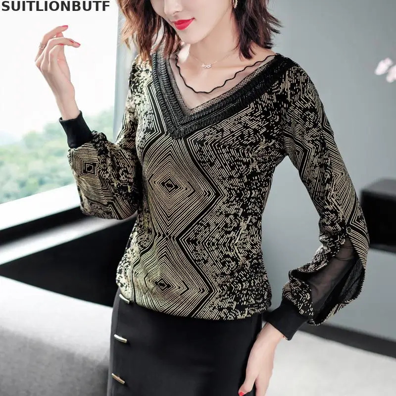 Perfect Quality Plus Size Mesh Patchwork Lace V-neck Geometric Gold Line Pattern Pullover Blouse Elegant OL Women Clothes 2019
Perfect Quality Plus Size Mesh Patchwork Lace V-neck Geometric Gold Line Pattern Pullover Blouse Elegant OL Women Clothes 2019