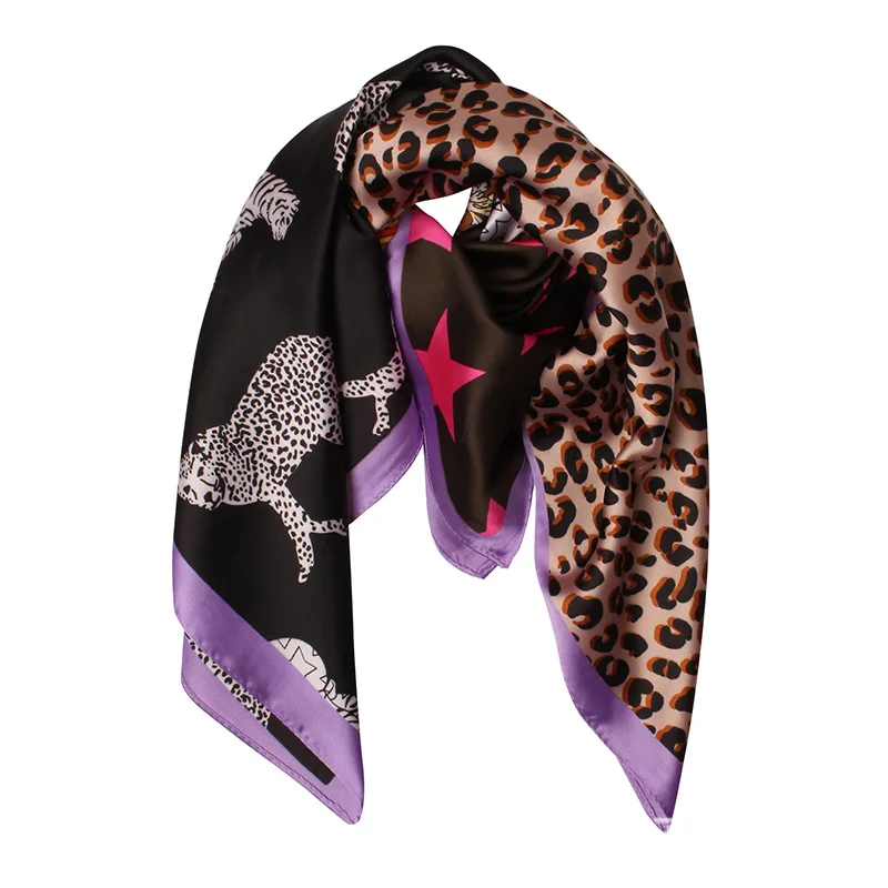 Khaki Leopord Pattern Black And White with Pattern Leopard Rose Red Star Joint Imitated Silk Fabric around Covered Edge Kerchief
Khaki Leopord Pattern Black And White with Pattern Leopard Rose Red Star Joint Imitated Silk Fabric around Covered Edge Kerchief