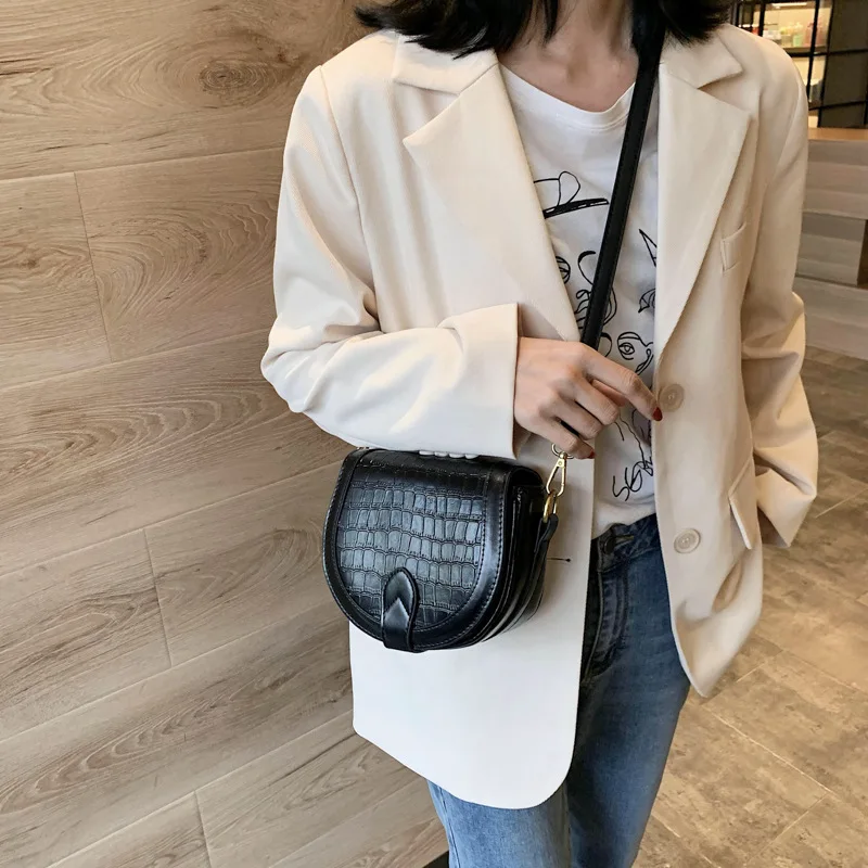 Fashion Alligator Zipper Circular Messenger Bag Women Shoulder Bags PU Leather Soft Crossbody Bags for Women
Fashion Alligator Zipper Circular Messenger Bag Women Shoulder Bags PU Leather Soft Crossbody Bags for Women